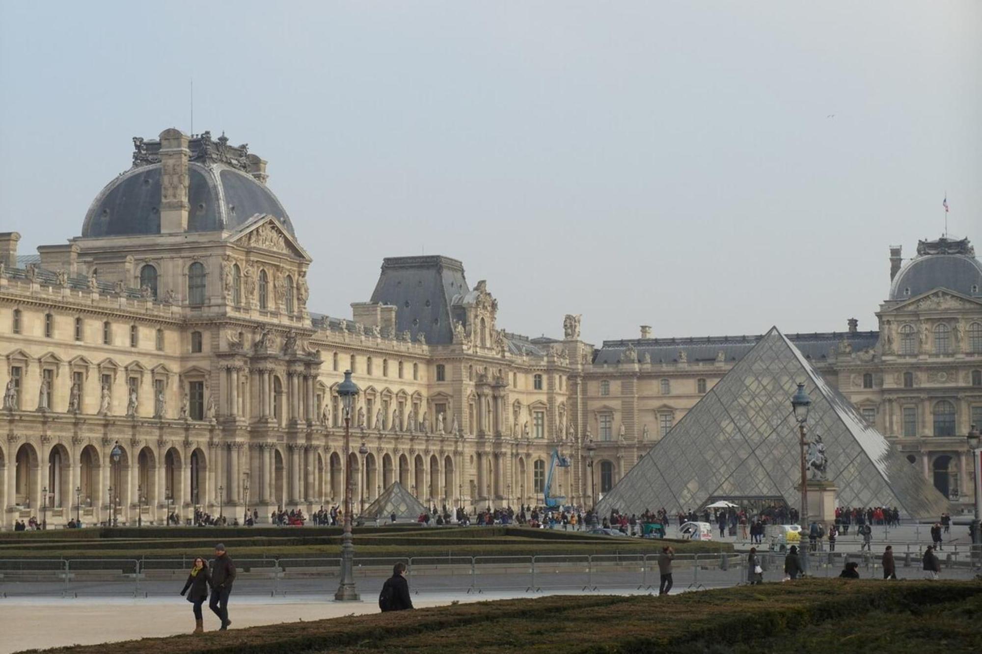 Louvre Parisian ChicSuites Extérieur photo